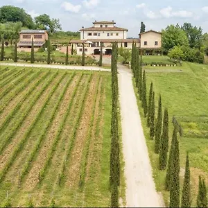 https://borgo-di-casagrande.it-tuscanyhotel.com